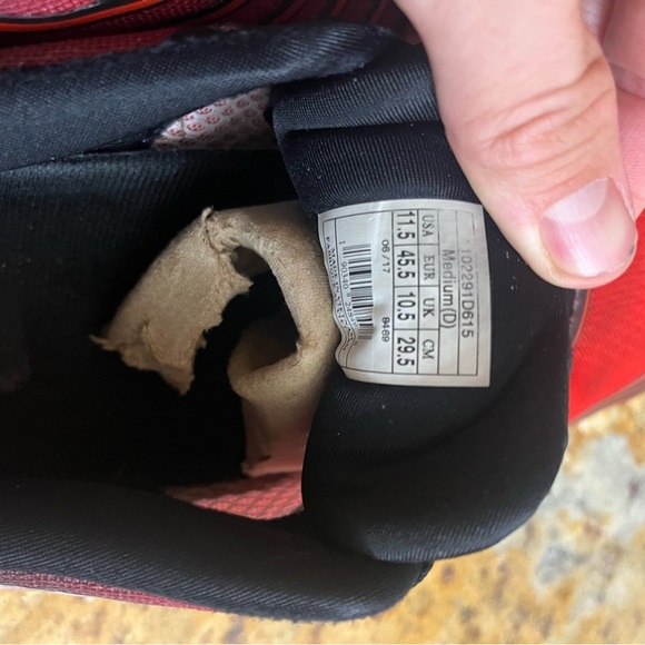 Brooks Asteria size 11.5 - Picture 10 of 11